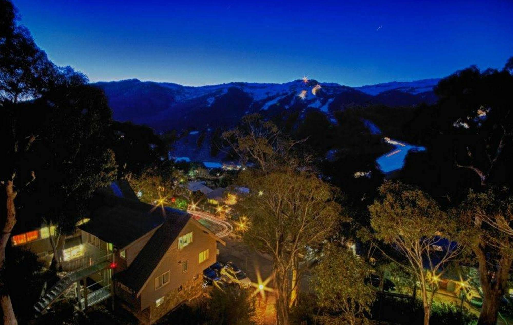 Winterhaus Lodge Thredbo Village Exterior foto