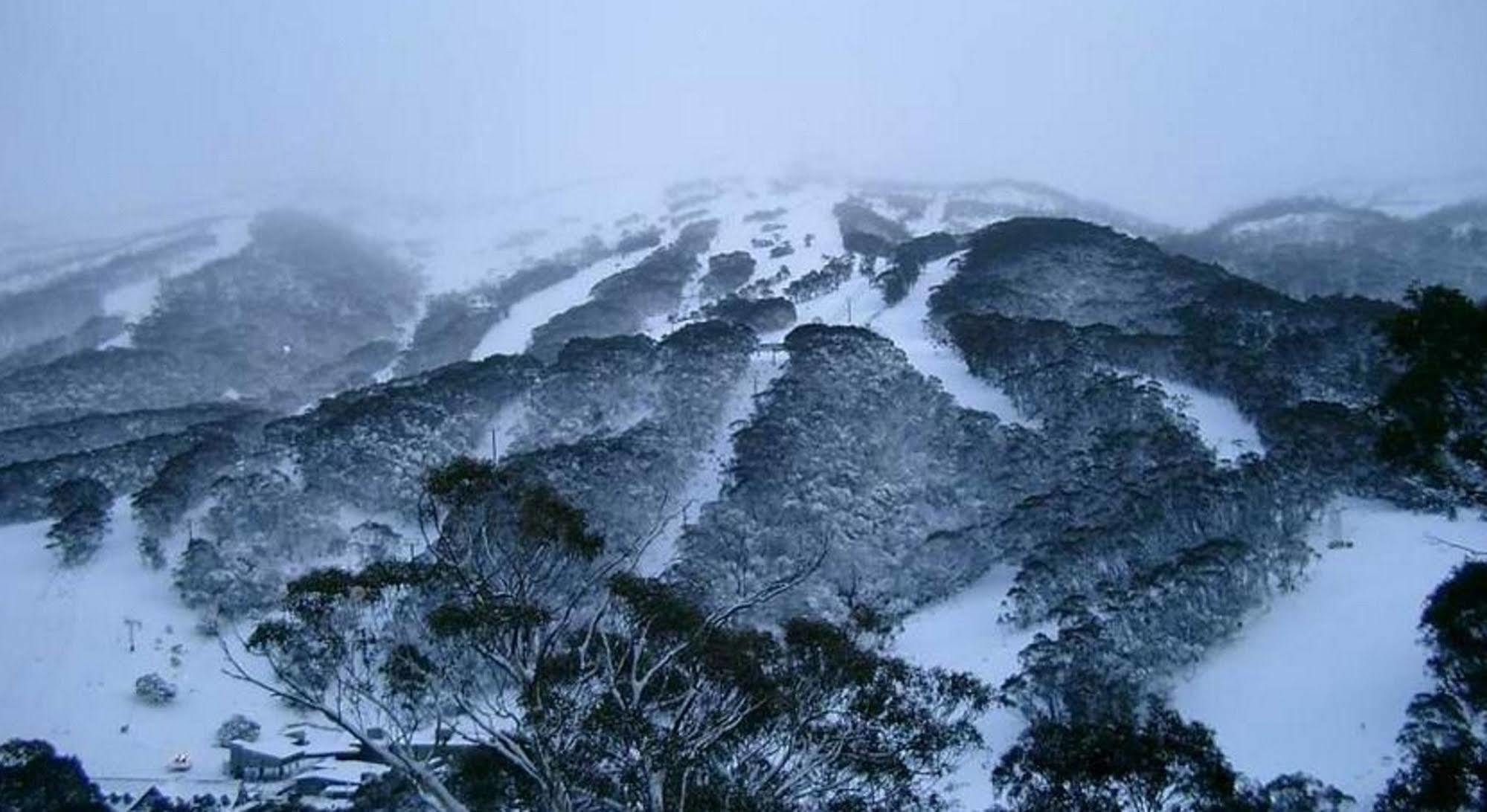 Winterhaus Lodge Thredbo Village Exterior foto